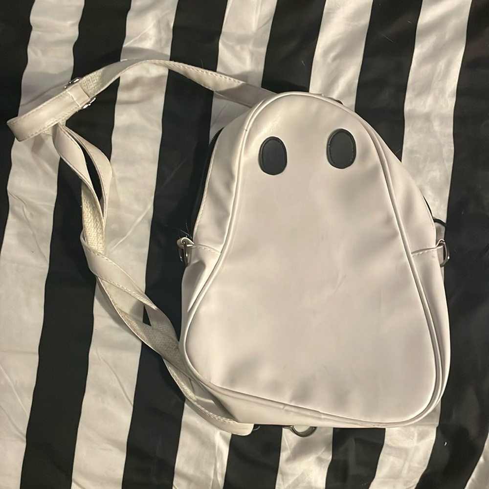 Ghost purse
